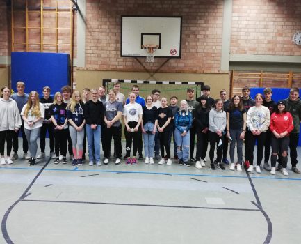 Die Allendorfer Jugend lernt tanzen